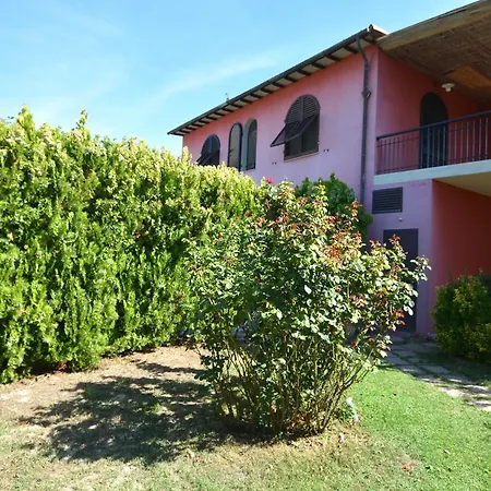 Locazione Turistica Edera & Tulipano.2 * Vico dʼElsa